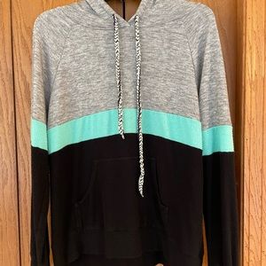 EUC Loveappella colorblock hoodie